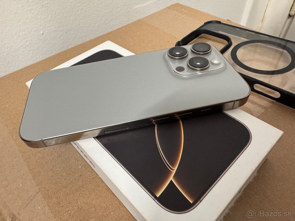 Apple iPhone 16 Pro 128 GB - 3