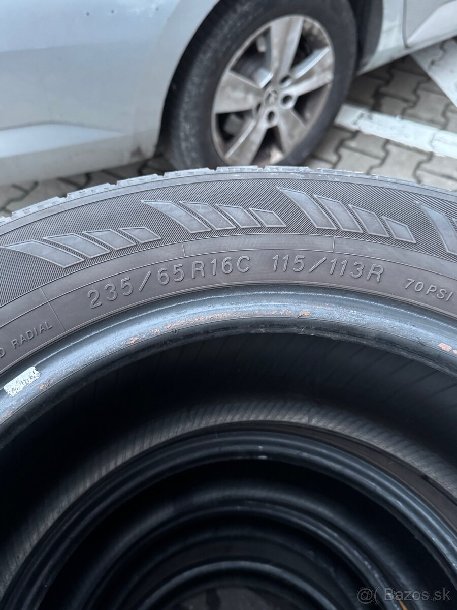 235/65 r16c - 3
