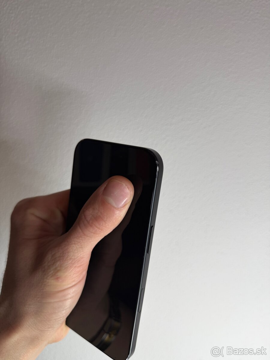 Apple iPhone 16 – 128 GB, čierny - 3