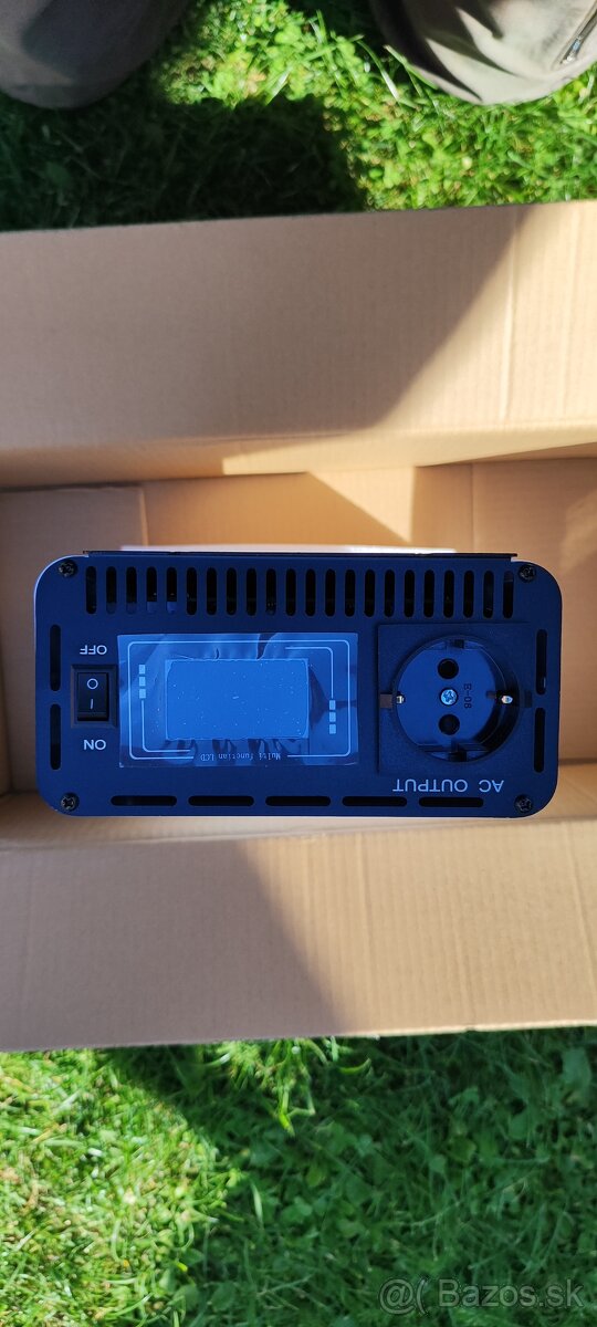 Menič napätia 12v na 230v (max5000W) - 3