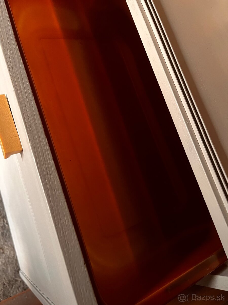 Komoda s vitrínkou - 3