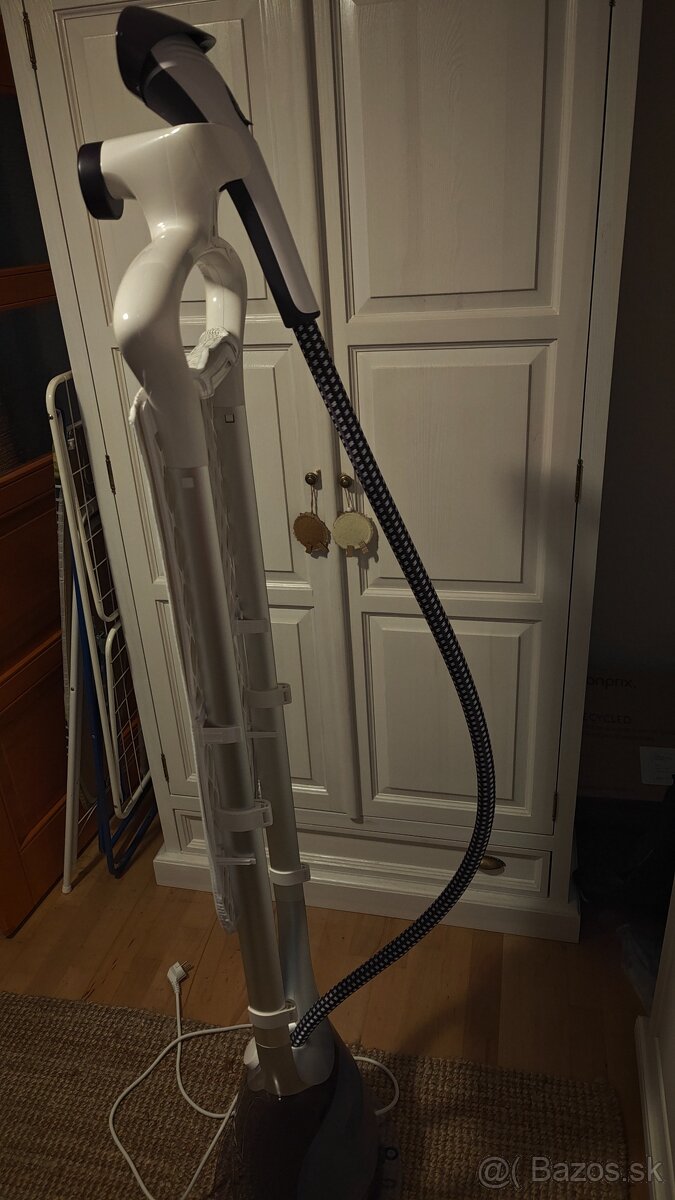 Naparovač odevov, naparovacia žehlička - 3