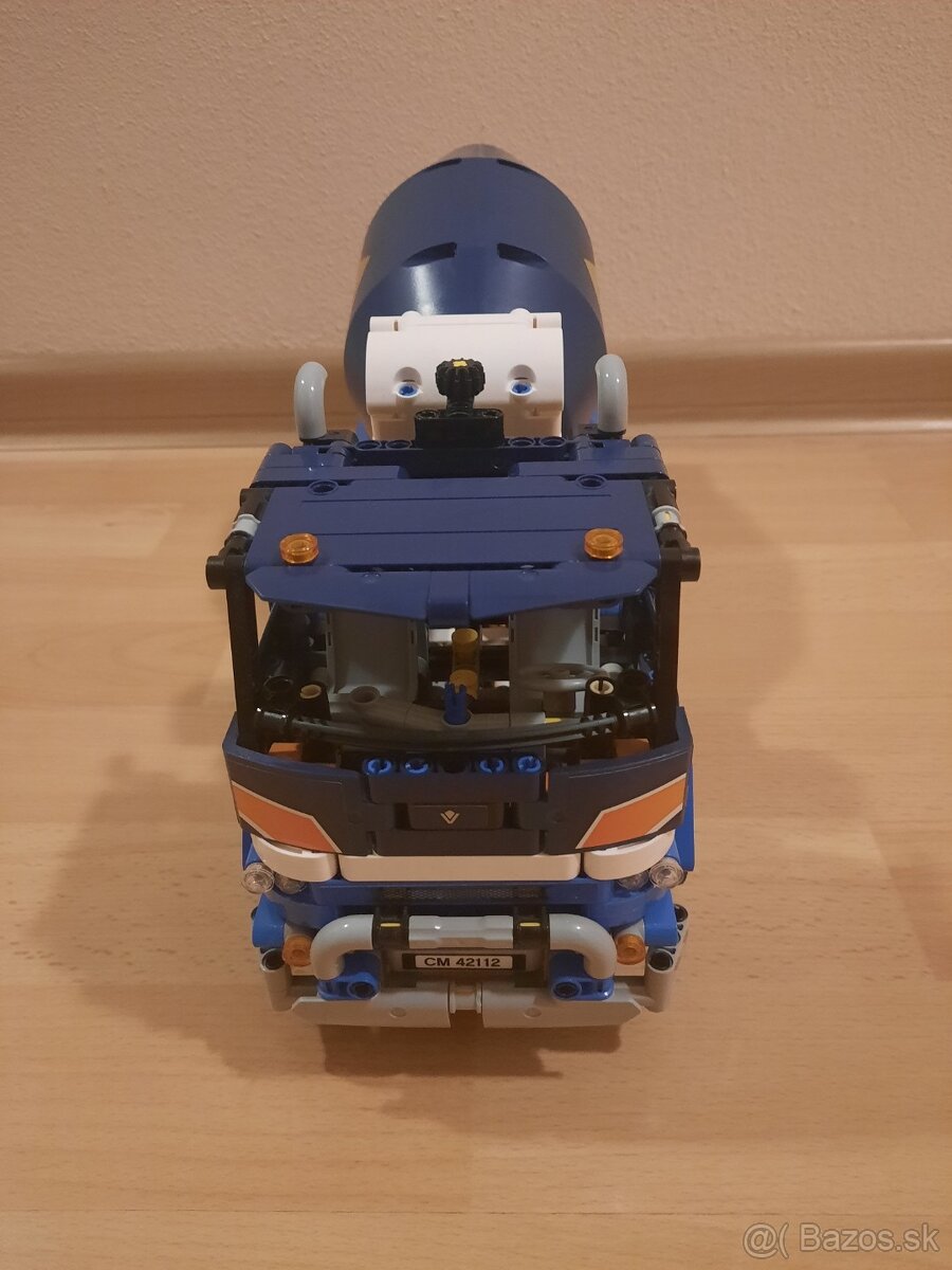 Lego Technic 42112 - Concrete Mixer Truck - 3