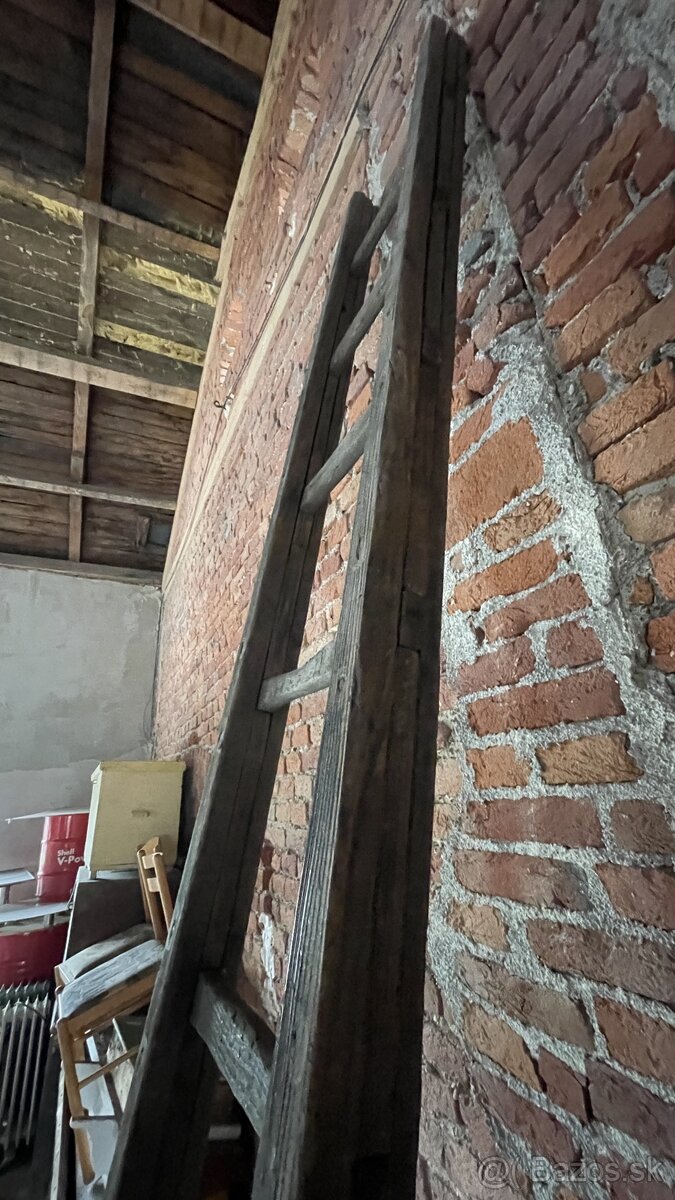 Predam starý drevený rebrík. - 3