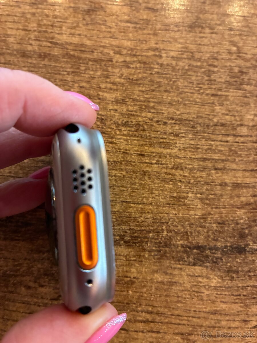 Apple Watch Ultra 2 - 3