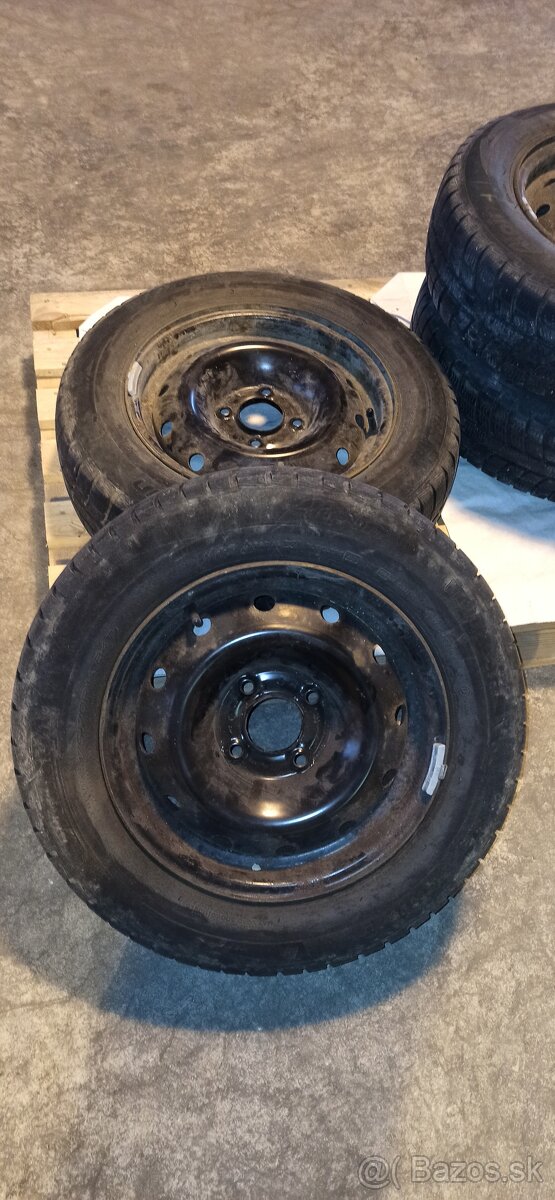 Sada plechových diskov s 0neu - 3