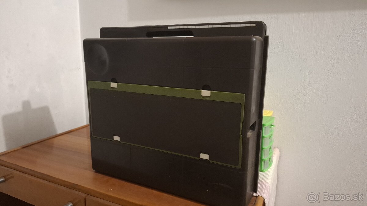 Kufríkovy šijací stroj Veritas - 3