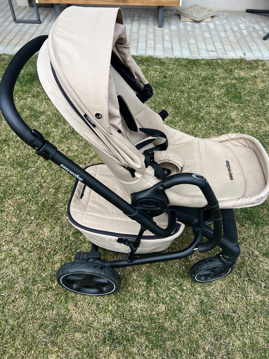 Easywalker Jimmey s výbavou - 3