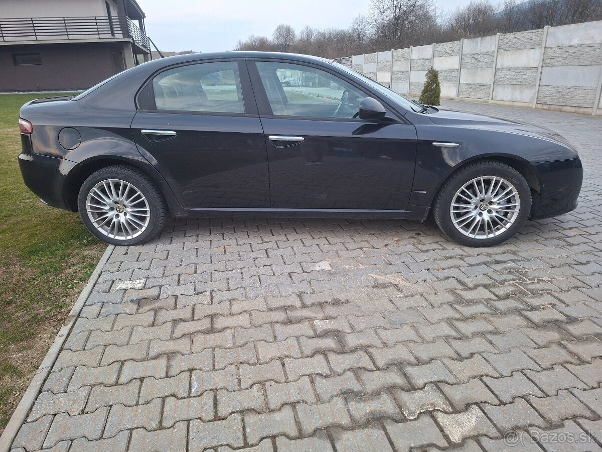 Alfa Romeo 159 - 3