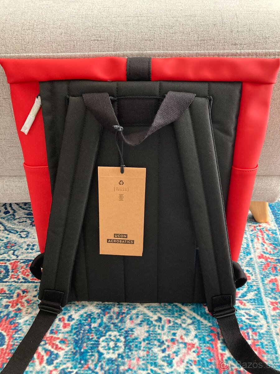 Červený ruksak - 3