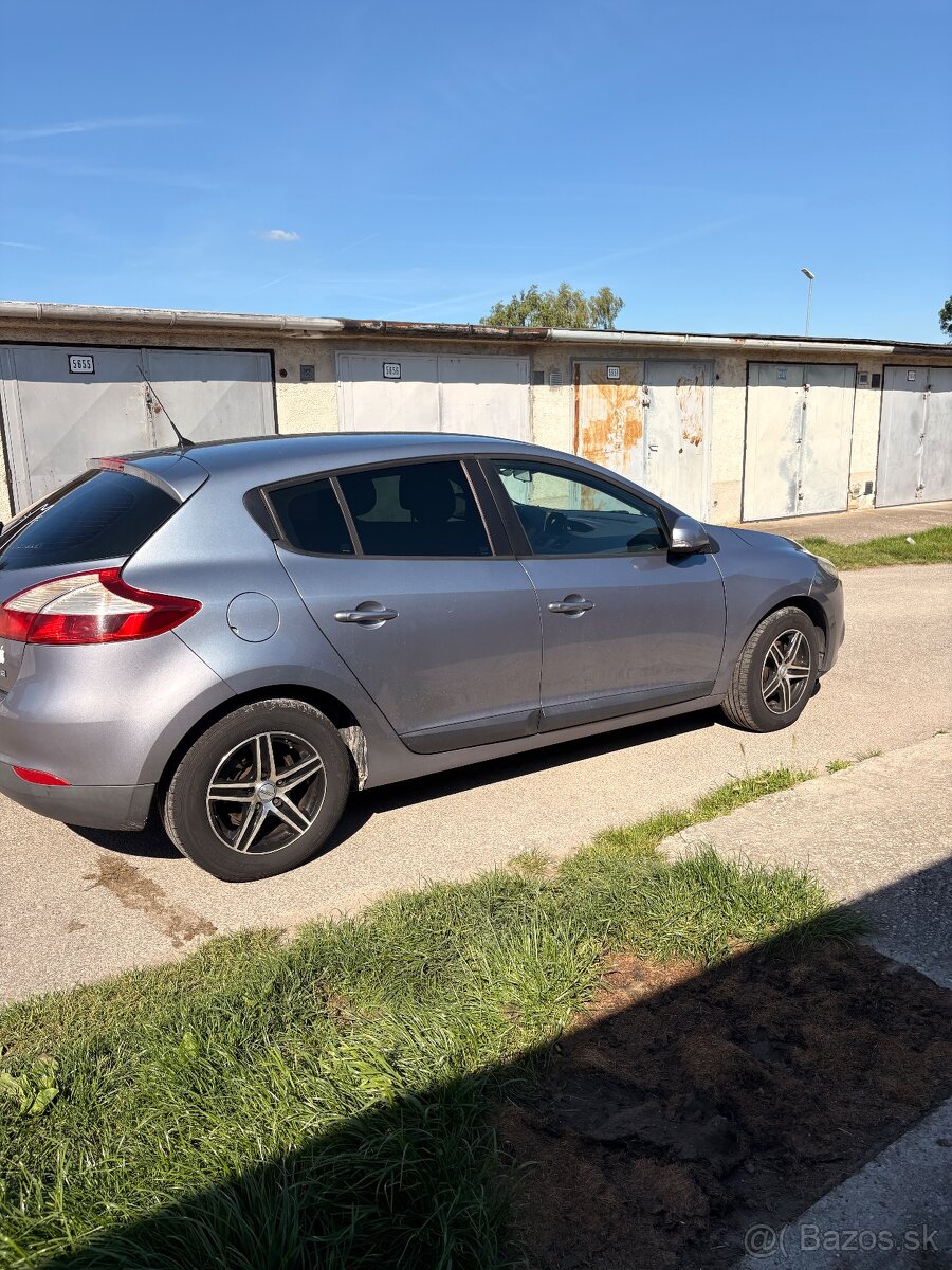 Renault Megane 3 - 3