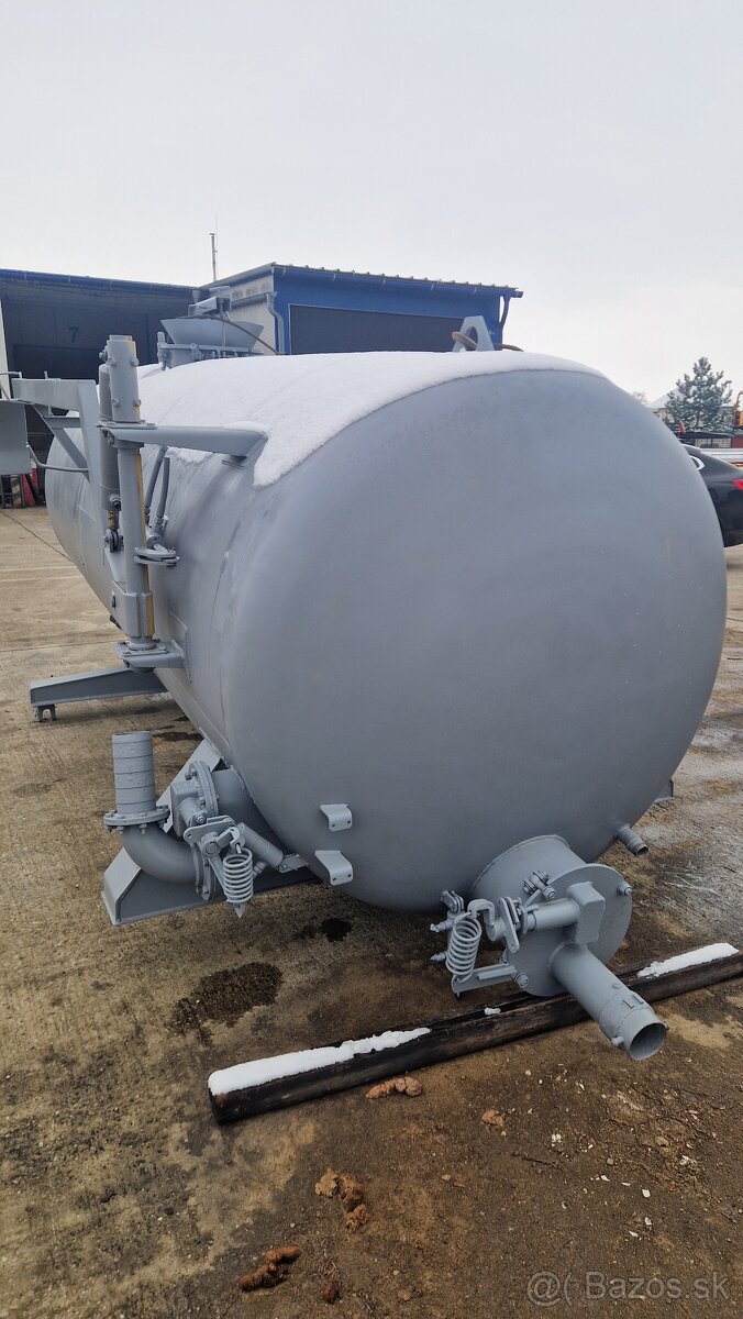 Cisterna fekál ACF 041 8,3 m3 - 3