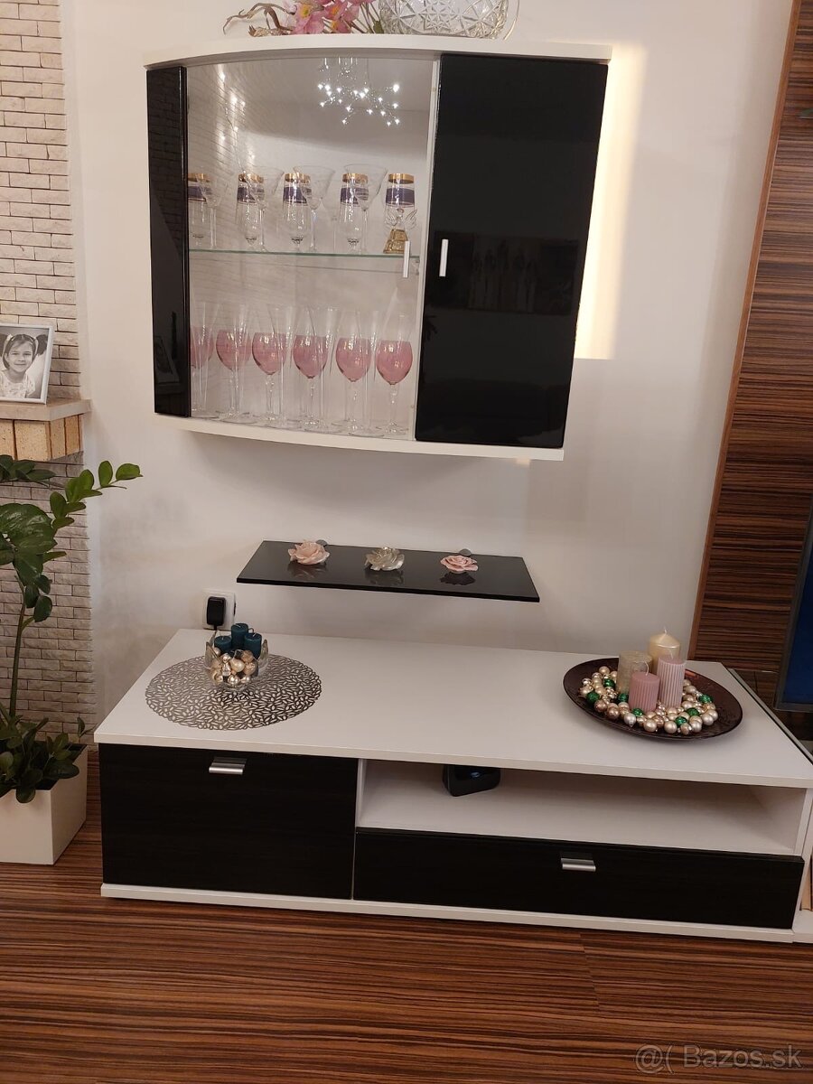 Obývacia stena + stolik - 3