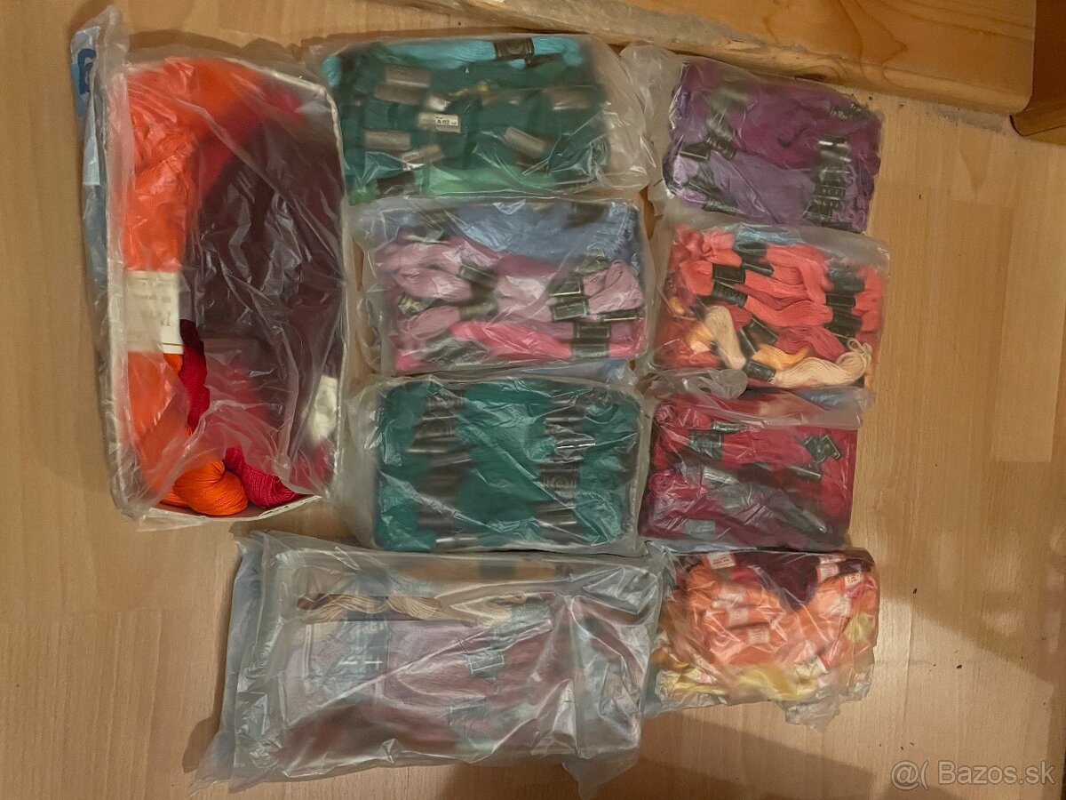 Moulinky, výšivky atď - 3