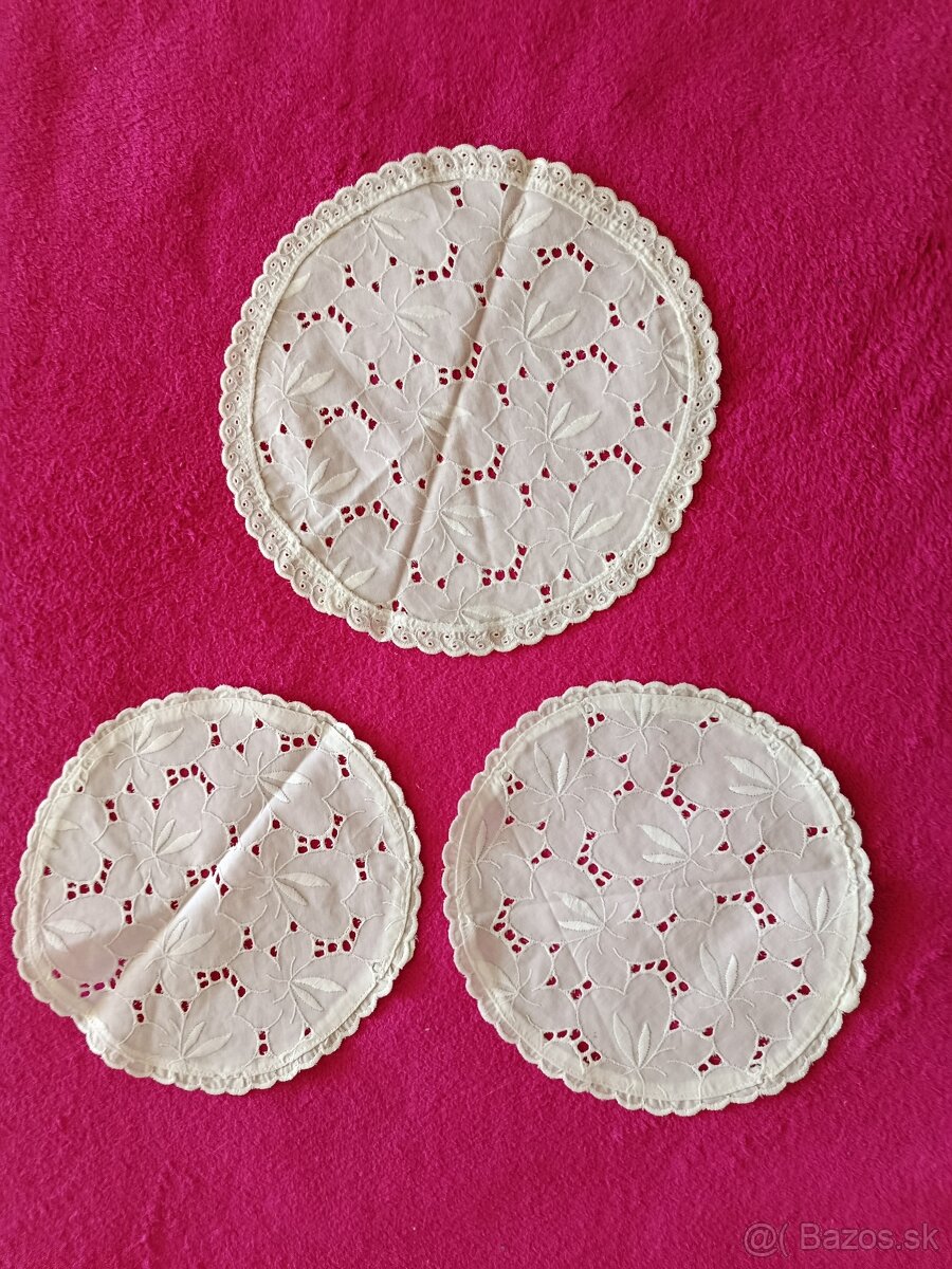 Vyšívané obrusy - 3