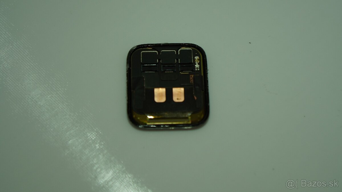 APPLE iPhone, iPad, Apple Watch NÁHRADNÉ DIELY - 3