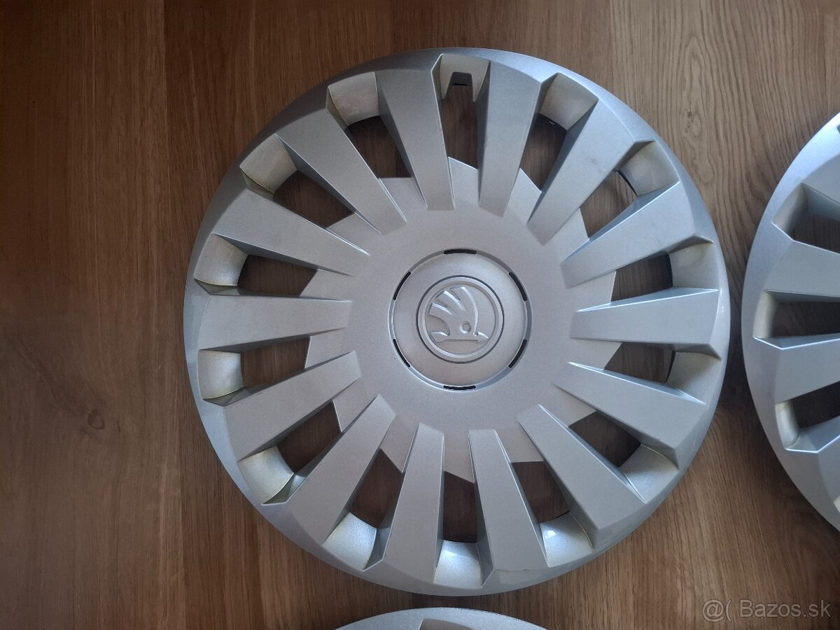 Puklice Škoda R16 - 3