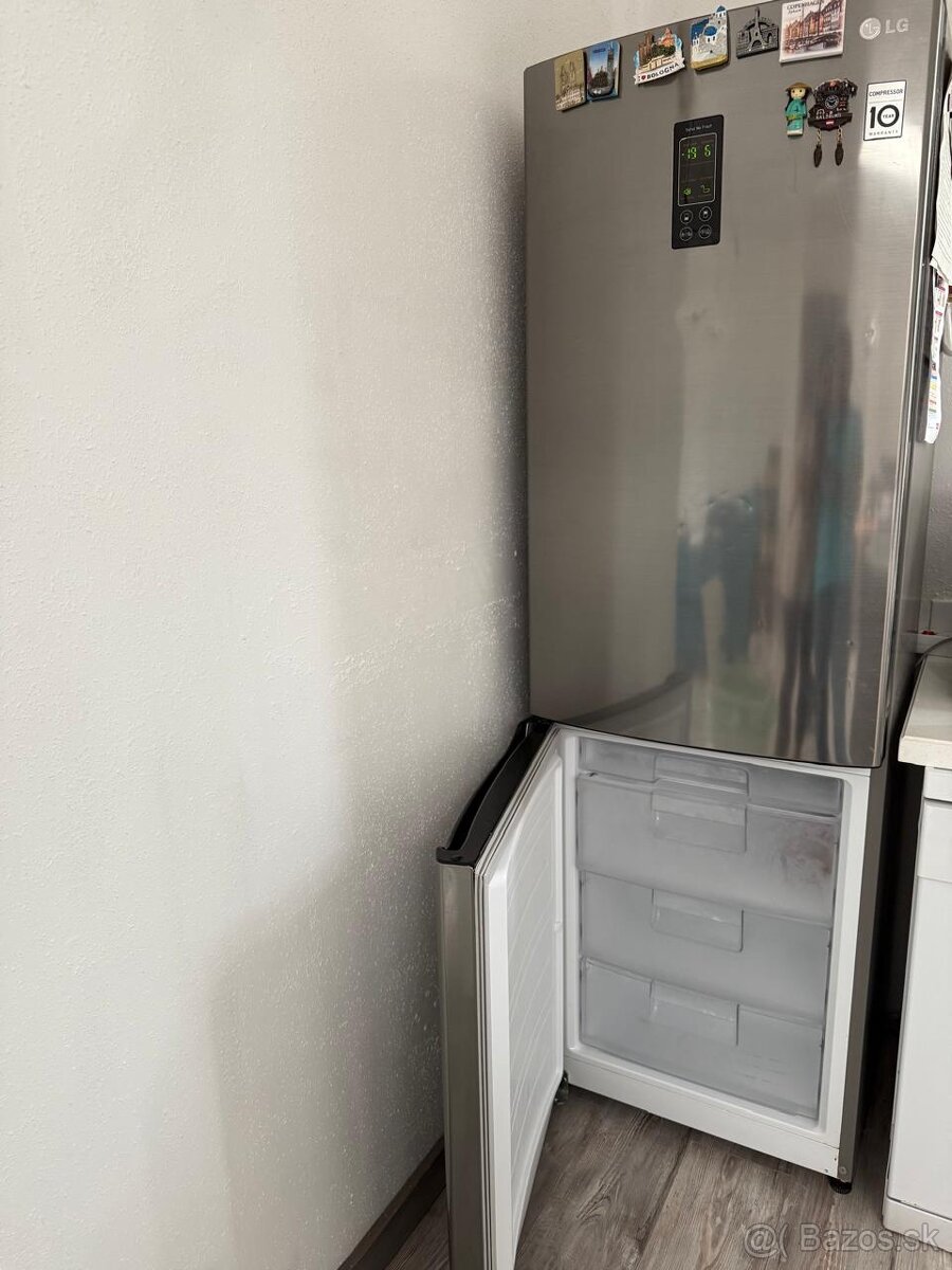 Chladnička LG 190/60/60 - 3