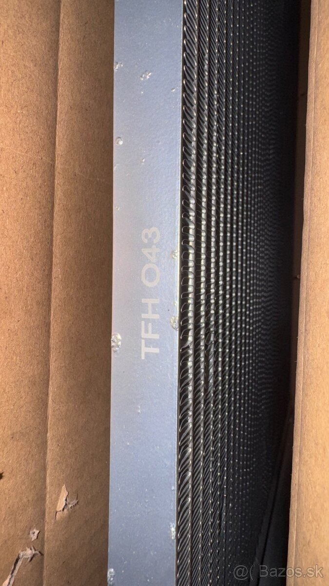 Predám nový chladič klimatizácie KTT110289 - 3