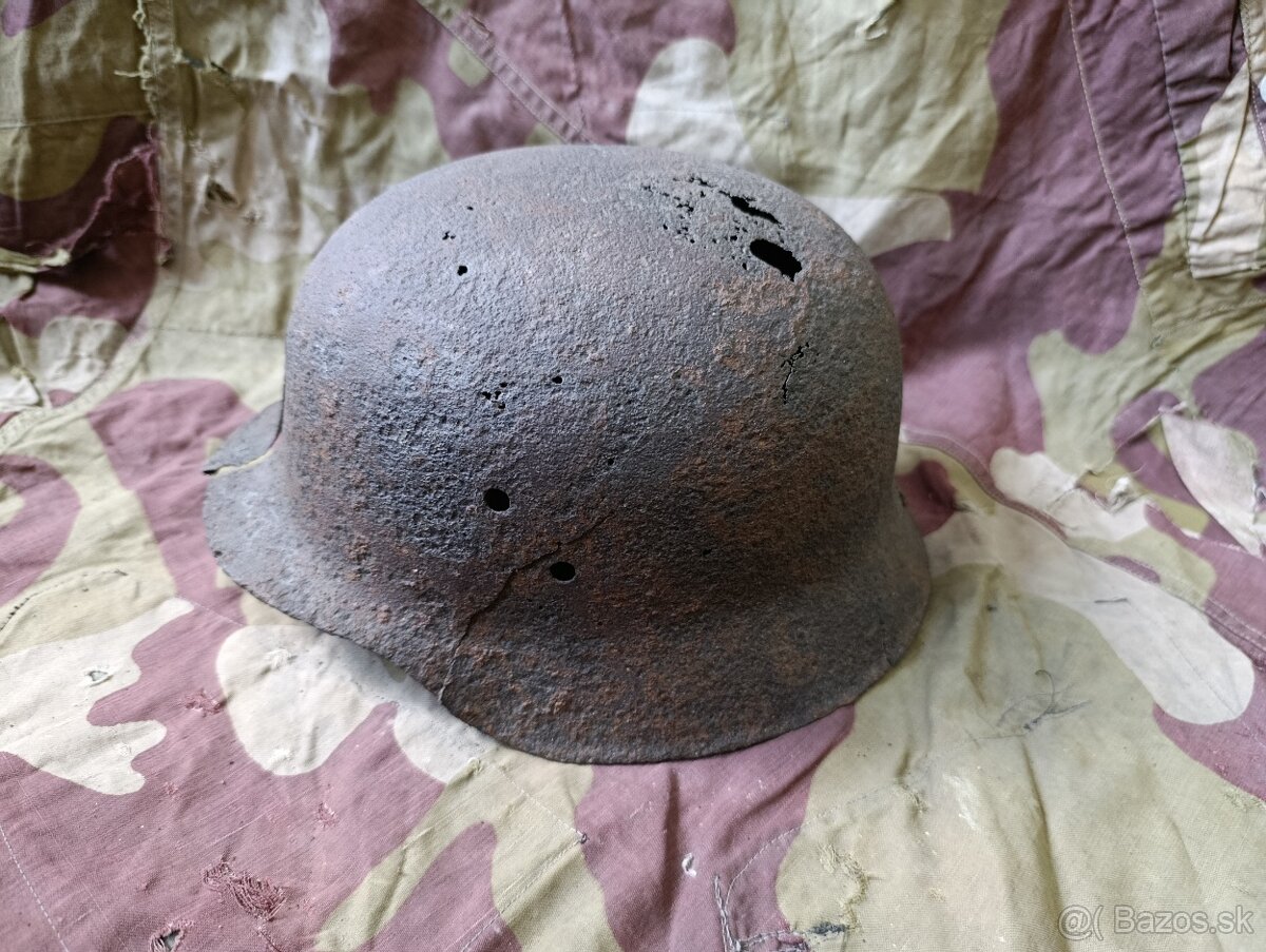 Maďarská helma - 3