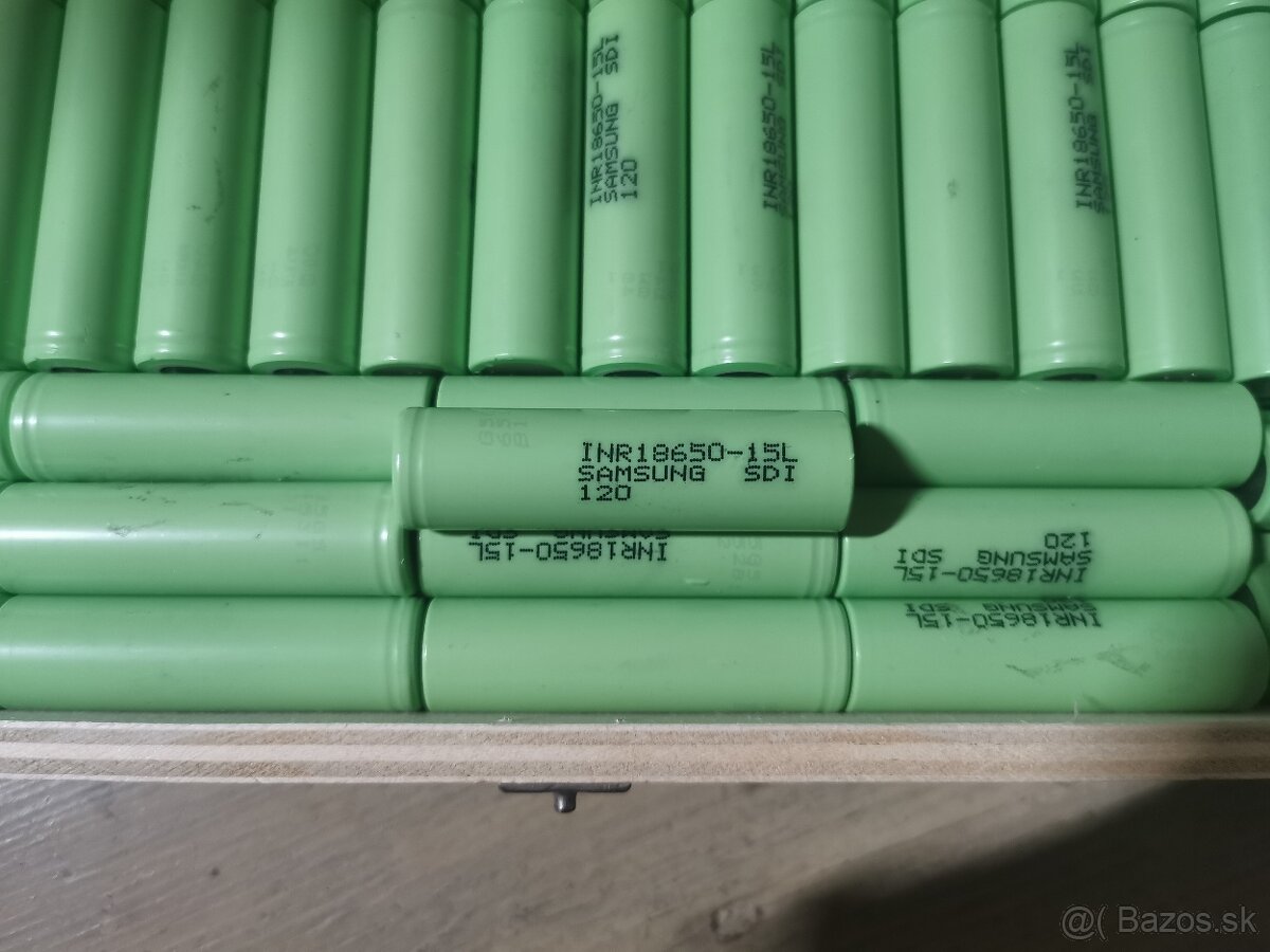 Li-ion baterie 3,7V. 2000 - 3