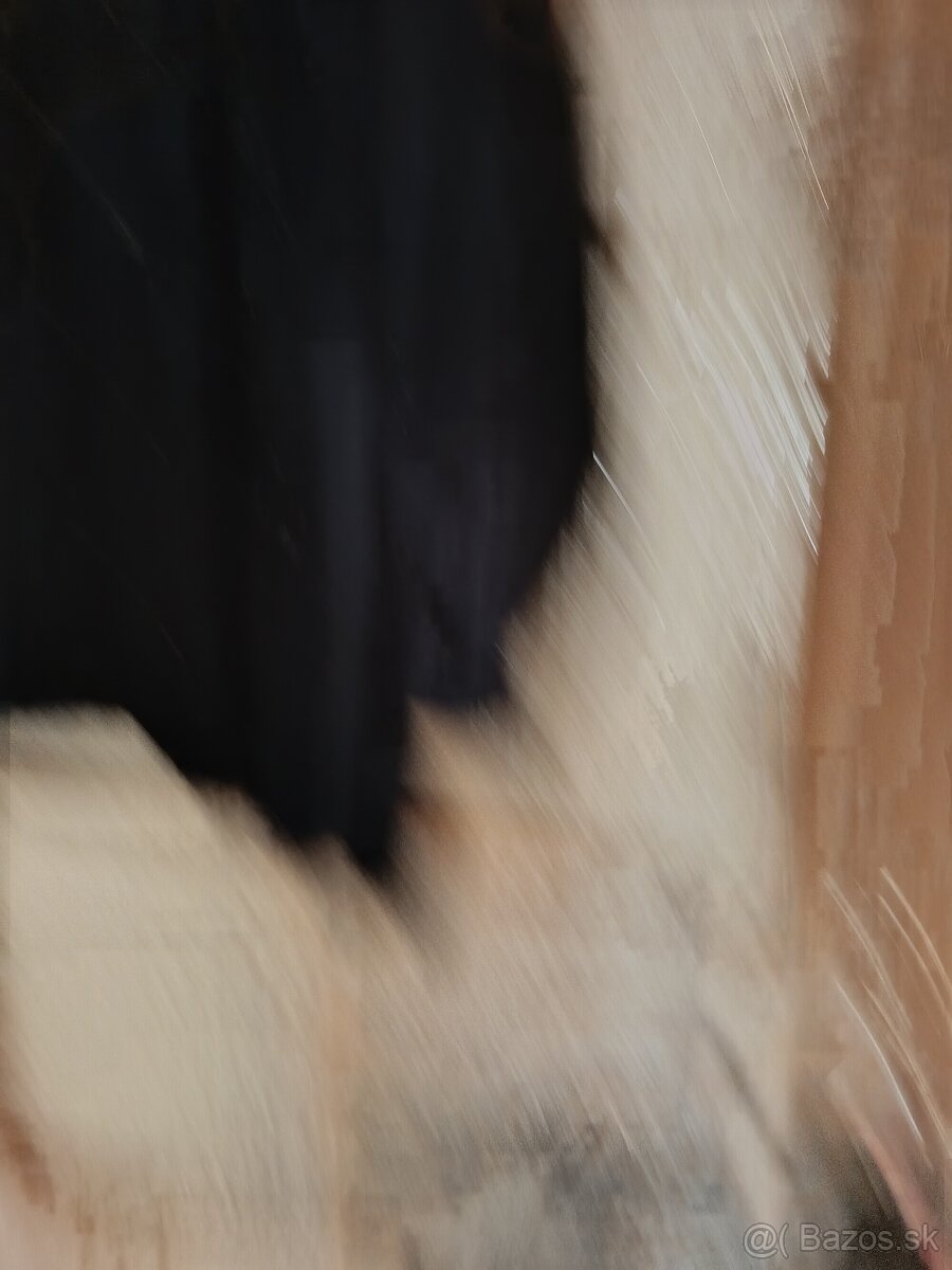 Predám sa ty aj kostymi - 3