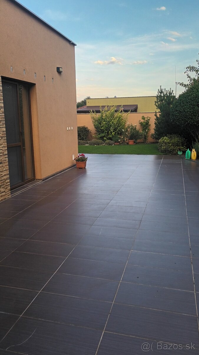 Prenájom 2-izboveho bytu v rodinnom dome s garážou - 3