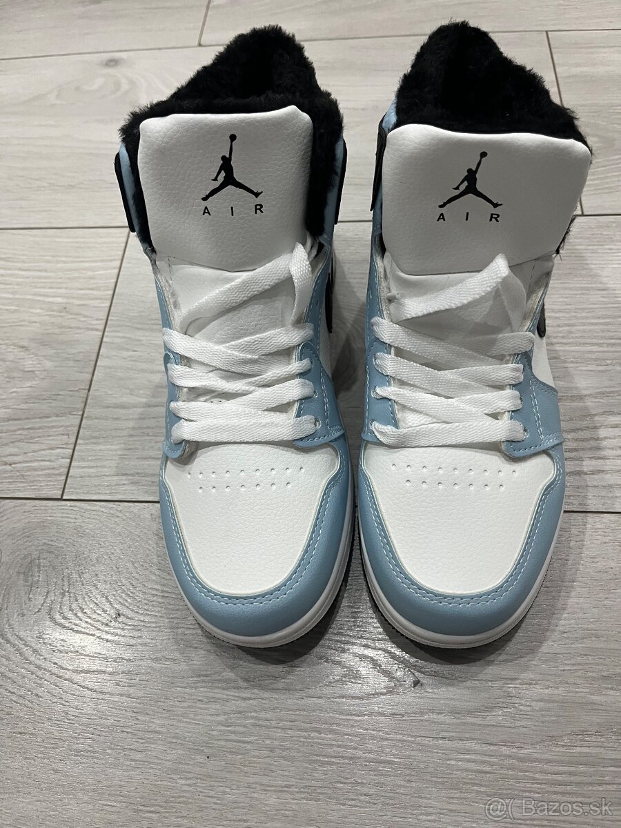 Zateplené tenisky Jordan - 3