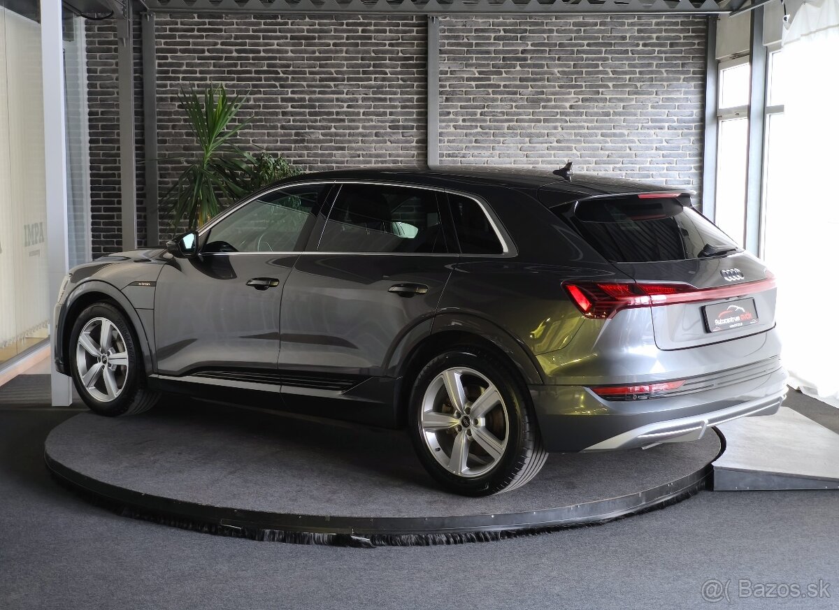 Audi E-tron 50 quattro S-line - 3