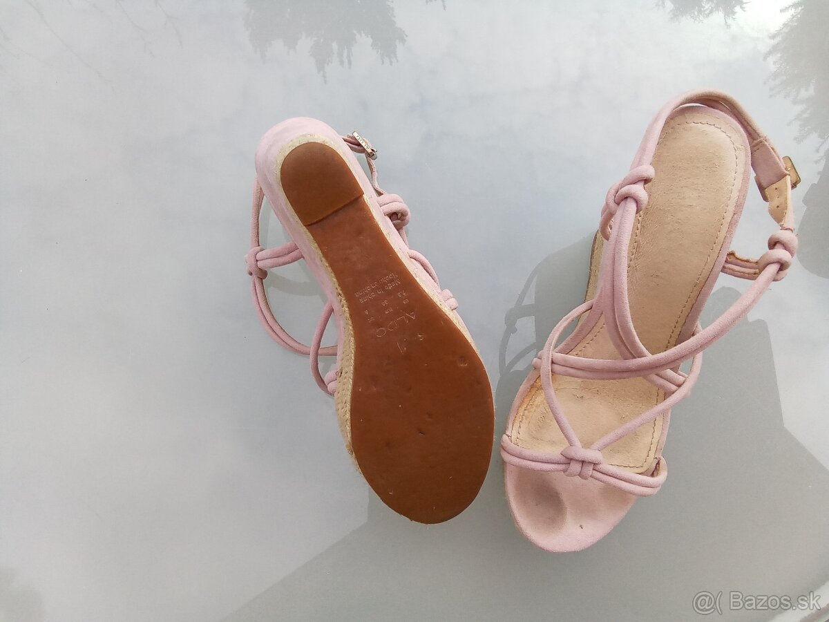 Lodičky a sandále - 3