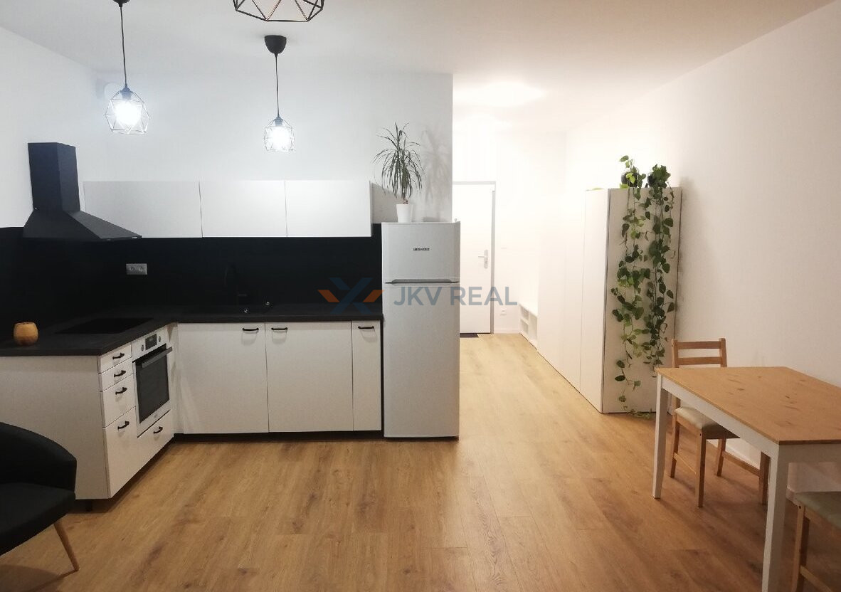 1-izbový byt s garážovým státím - 3