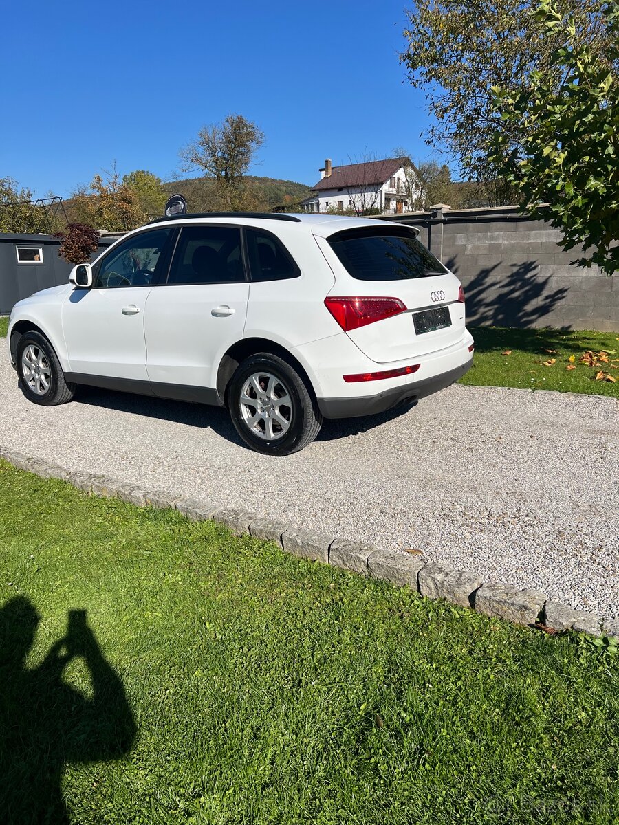 AUDI Q5 2,0 TDI QUATTRO - 3