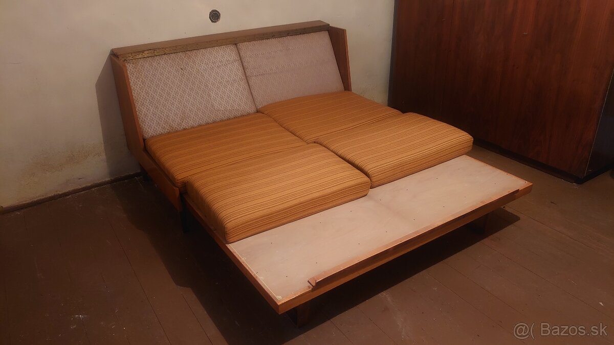 Rozťahovacia pohovka - 3