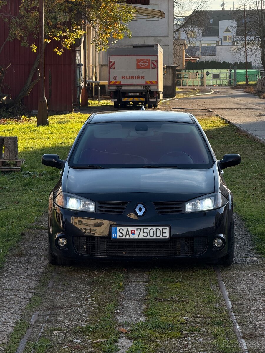 Renault Megane 2 GT RS Look - 3