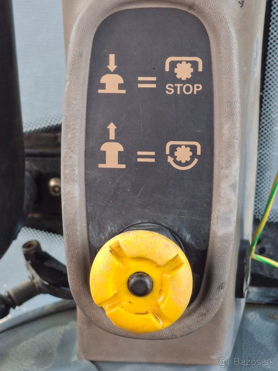 NEW HOLLAND TL 100 A + Čelný nakladač, 4562 mth - 3