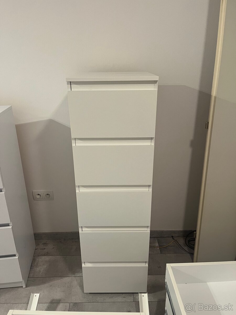 Biela komoda - 3