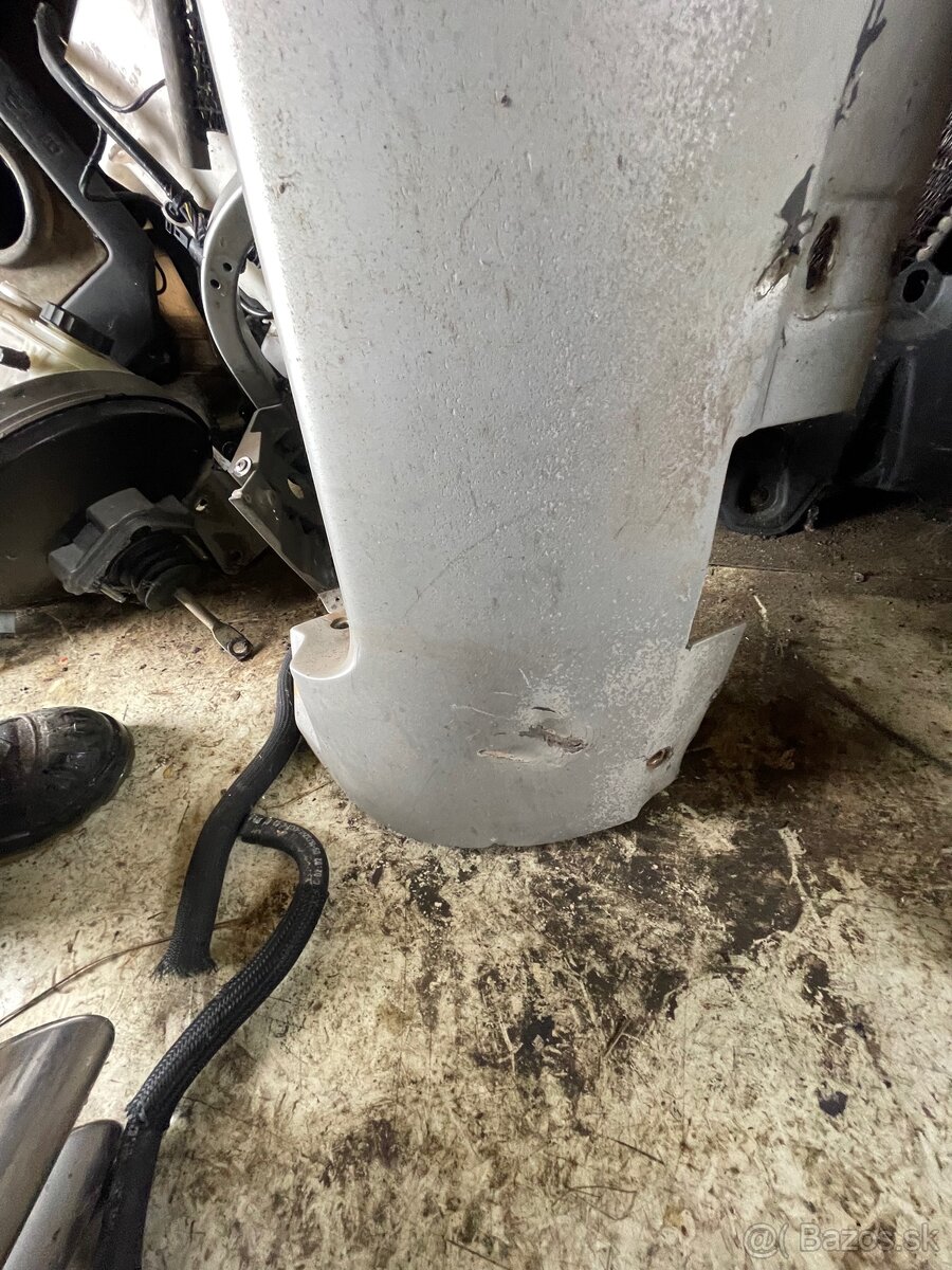 Audi a8d3 plastové podbehy - 3