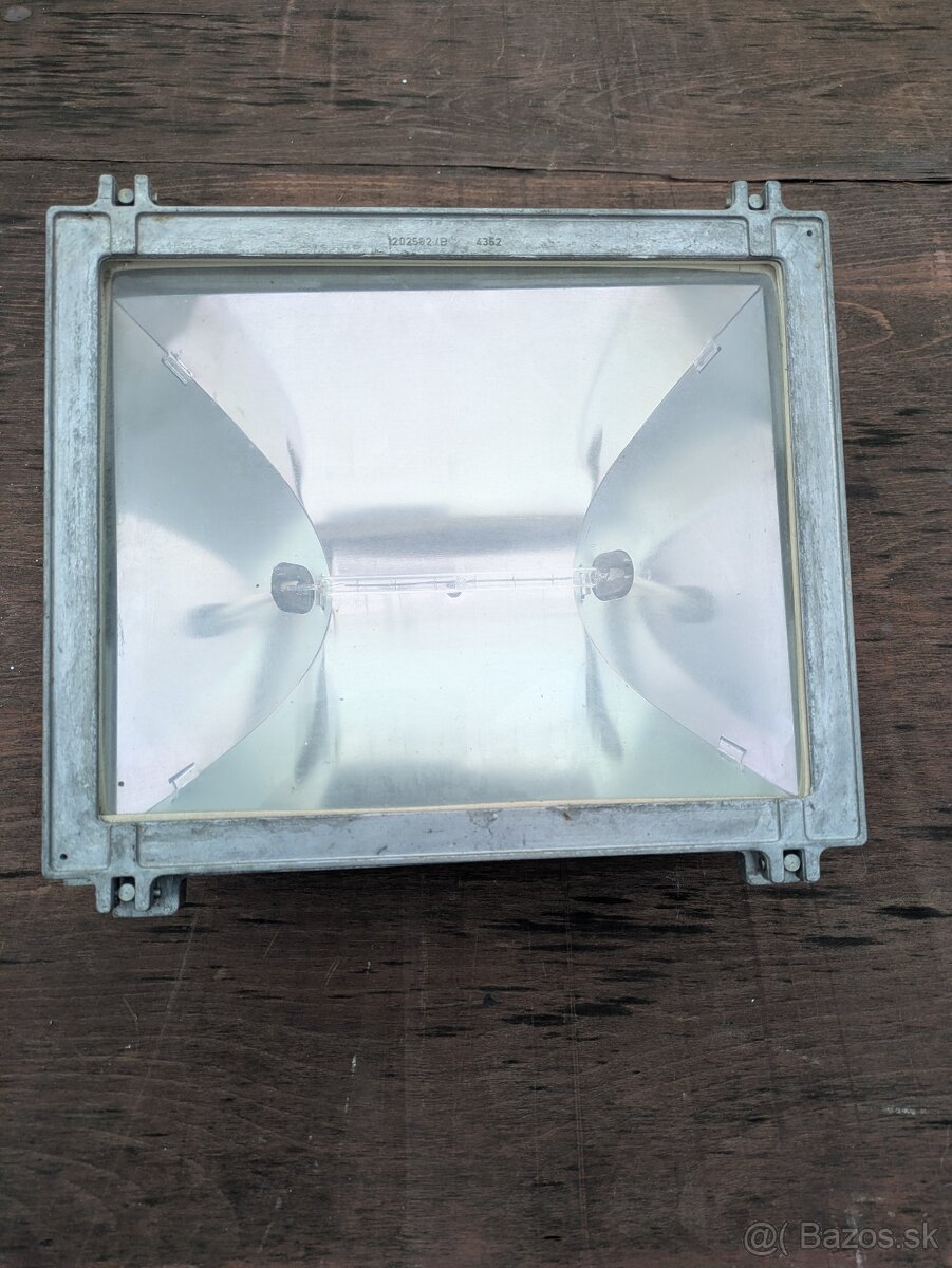 Halogénový reflektor 1000 W - 3