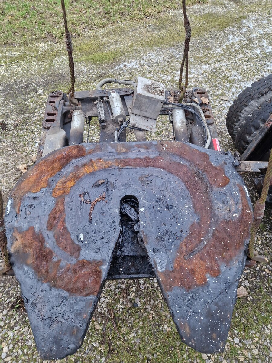 Tocna JOST,vyskovo nastavitelna - 3