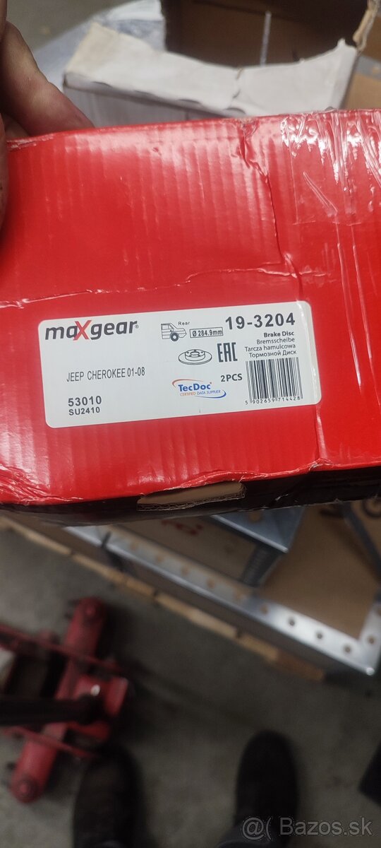 Zadné brzdové kotúče Jeep Cherokee KJ - 3