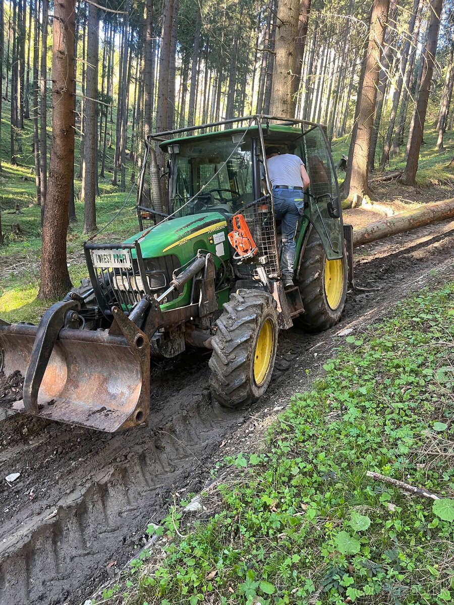 Predám ukt john deere - 3