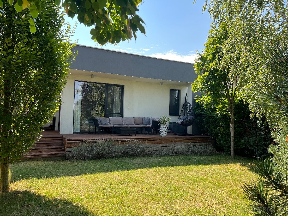 Prenajmem 4-izbový rodinný dom so vstupom do jazera – Green - 3