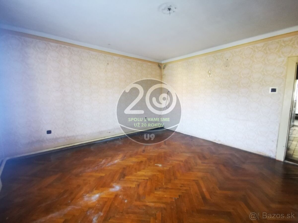 Priestranný rodinný dom Veľké Uherce s pozemkom 1 209 m2 - 3