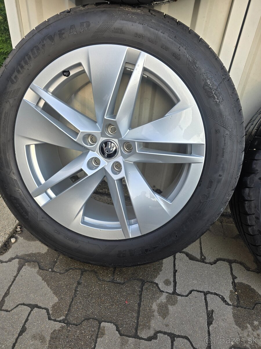 Letná sada 5x112 R19 original Škoda Enyaq - 3