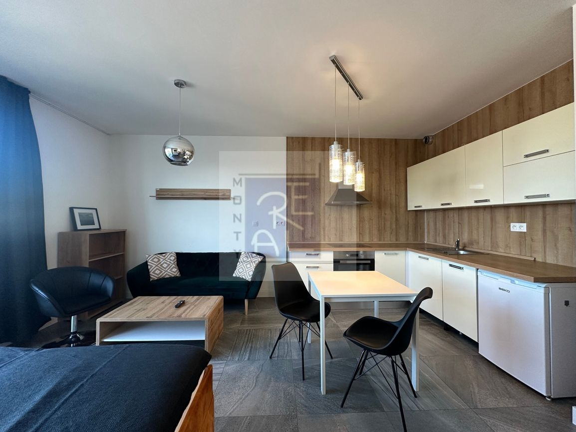 1 IZBOVÝ BYT NITRA, NOVOSTAVBA, BALKÓN, PARK. MIESTO - 3