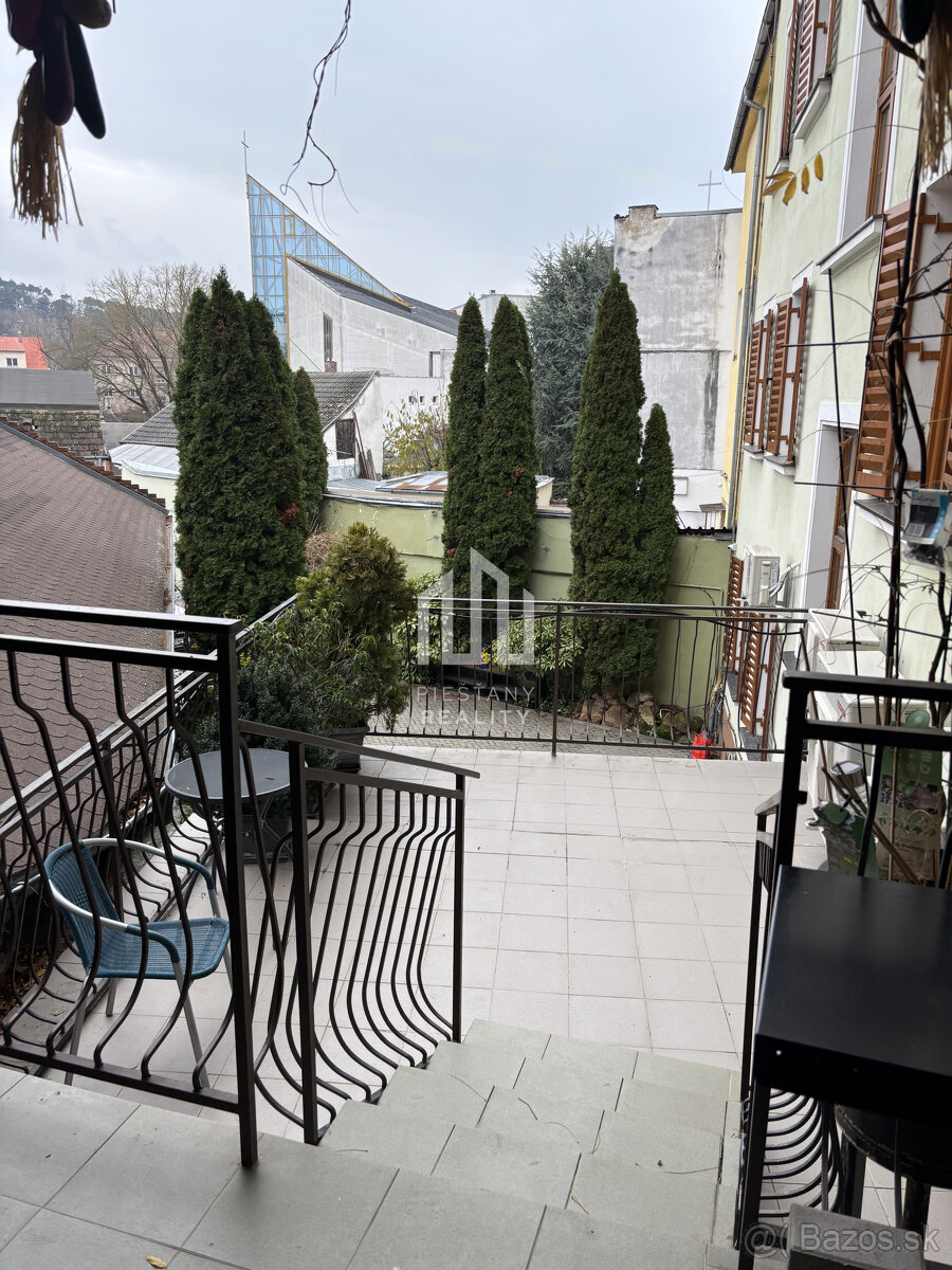 Prenájom obchodno/kancelárskeho priestoru s parkovaním v cen - 3