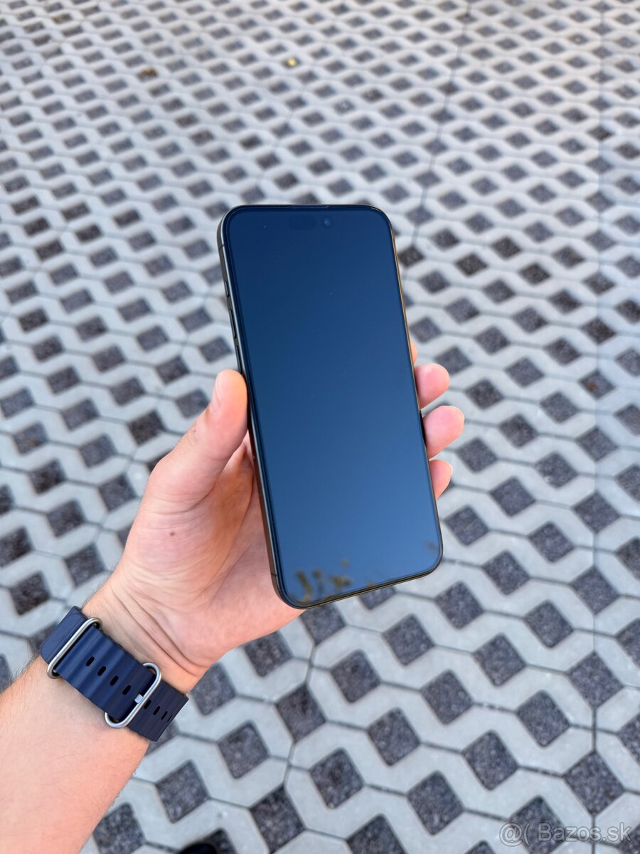 iPhone 15 Pro Max - 3