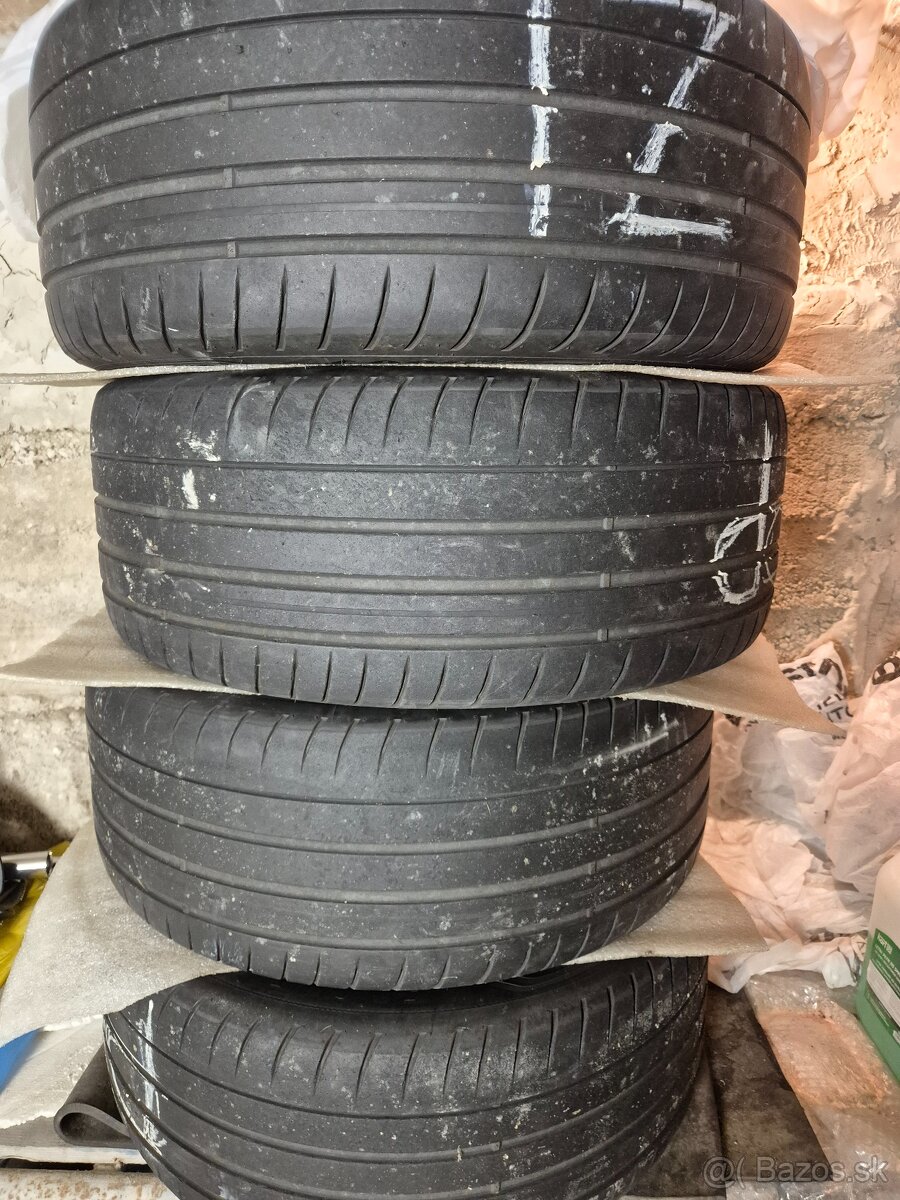 LETNE GOODYEAR R20 265 40 - 3