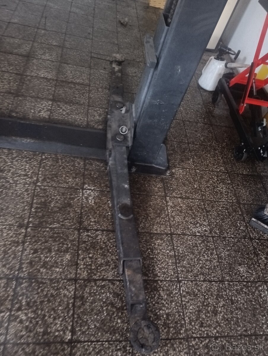 Dvojstlpkový Zdvihák Starline 4t - 3