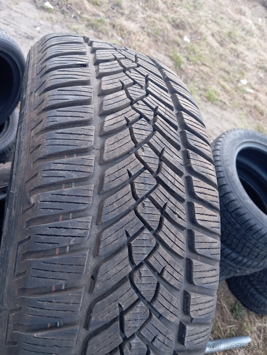215/55r17 4ks zimne - 3